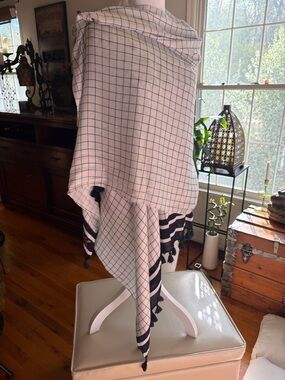 Michael Kors White & Navy SOFT Scarf/Shawl